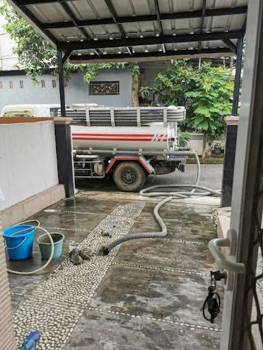 Teknisi Bekerja Probolinggo